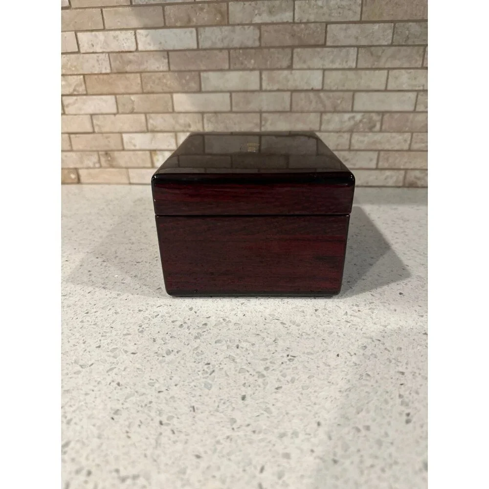 ATT wooden WATCH‎ BOX